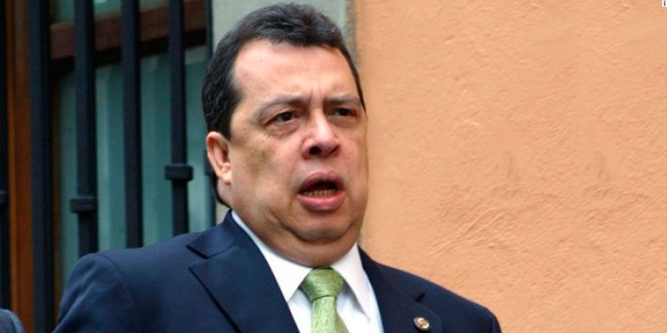 Aguirre no ha pedido licencia pero lo pondera Aguirre no ha pedido licencia pero lo pondera