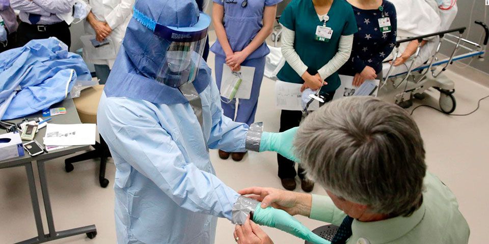 Refuerzan protocolo de equipo ante ébola en Estados Unidos