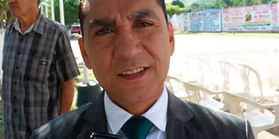 Alcalde de Iguala será expulsado del PRD Alcalde de Iguala será expulsado del PRD