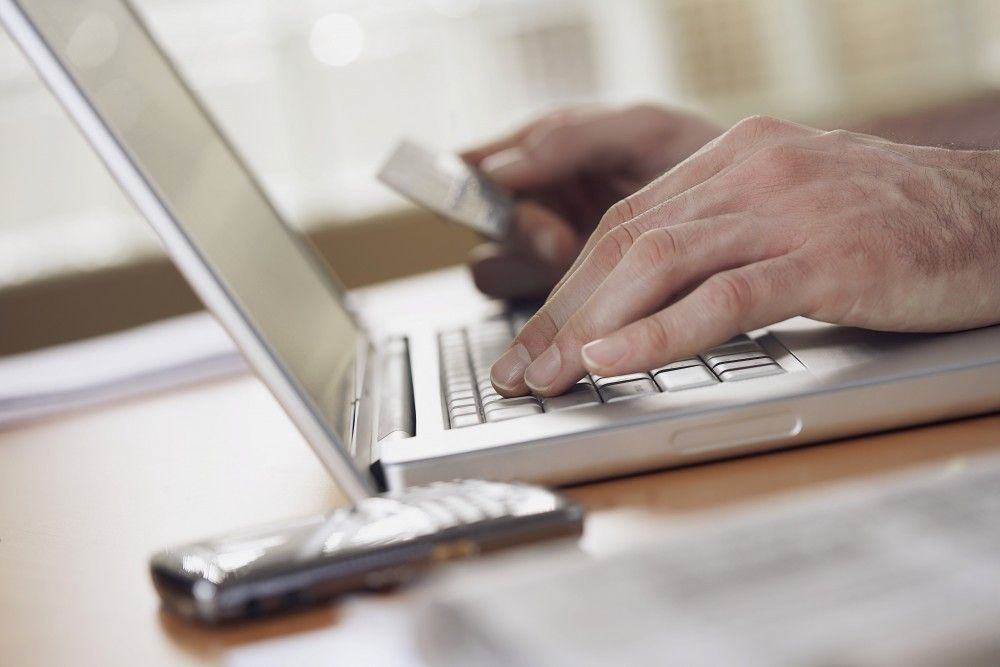 Alertan por sitios web fraudulentos que ofertan vehículos