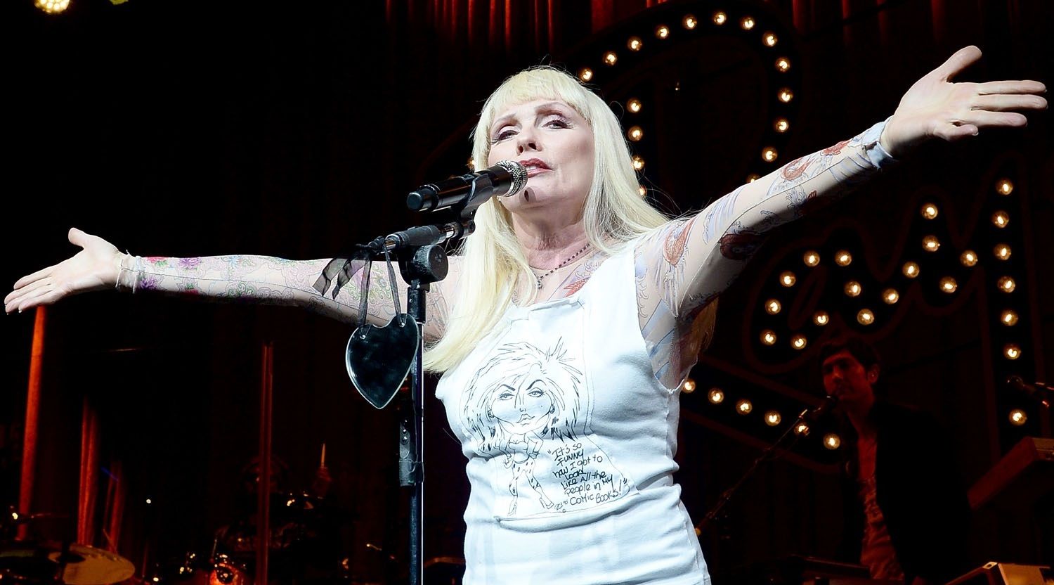 Debbie Harry encabezará homenaje a John Lennon