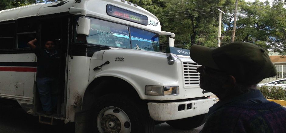 Quitan descuento a los adultos mayores en camiones de Oaxaca Quitan descuento a los adultos mayores en camiones de Oaxaca