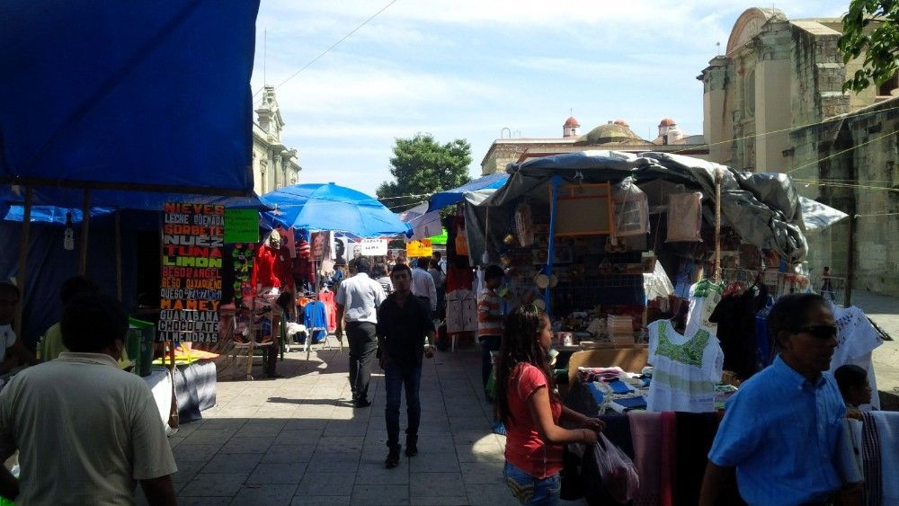 Se imponen ambulantes a la autoridad municipal de Oaxaca