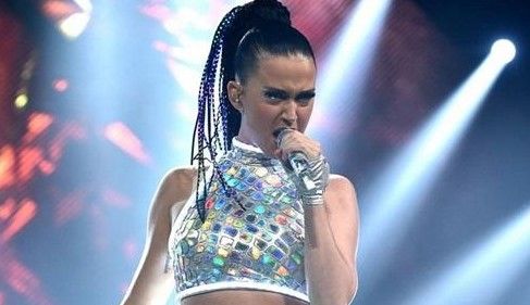 Katy Perry voló en el Palacio de los Deportes