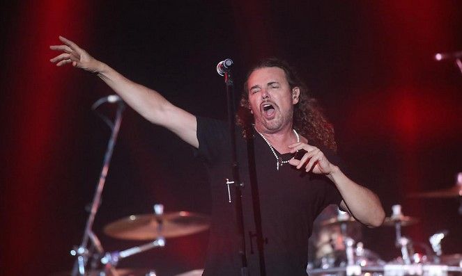 Cae Fher de Maná en República Dominicana