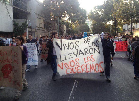 Estudiantes llaman a nuevas movilizaciones por Ayotzinapa