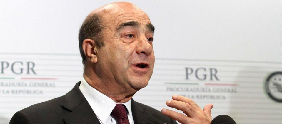 No se sabe si los restos en las fosas son de normalistas: Murillo Karam No se sabe si los restos en las fosas son de normalistas: Murillo Karam