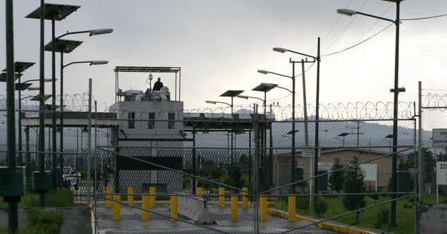 Consignan al penal del Altiplano a “El Tucán” Consignan al penal del Altiplano a “El Tucán”