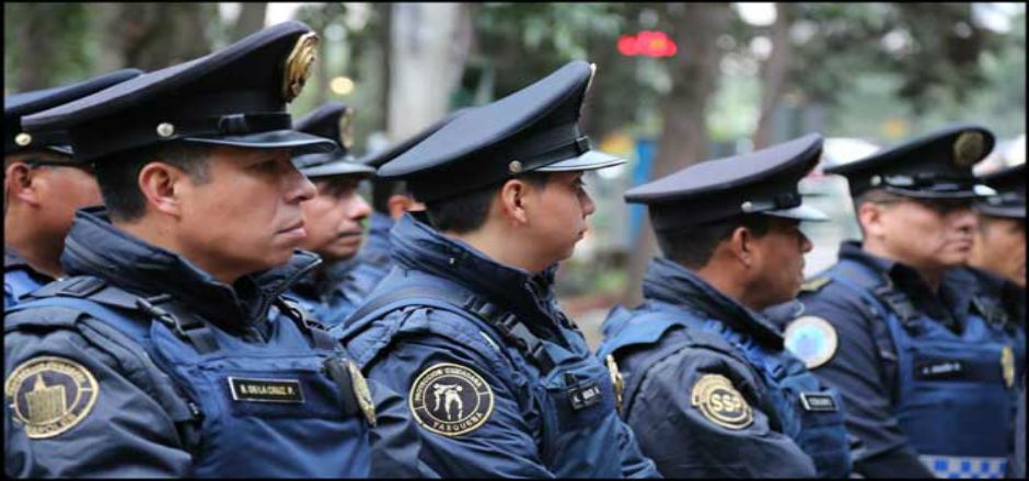 Juan Orozco: el policía que habla seis idiomas