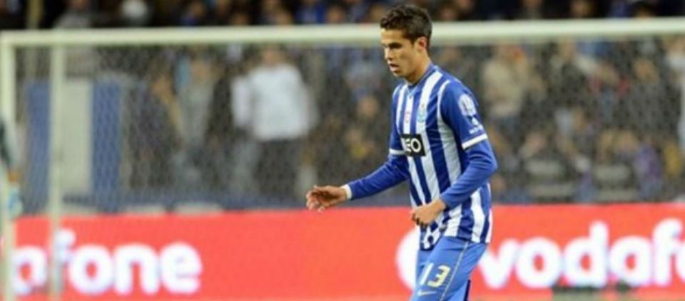 Porto golea 7-0 a Olhanense