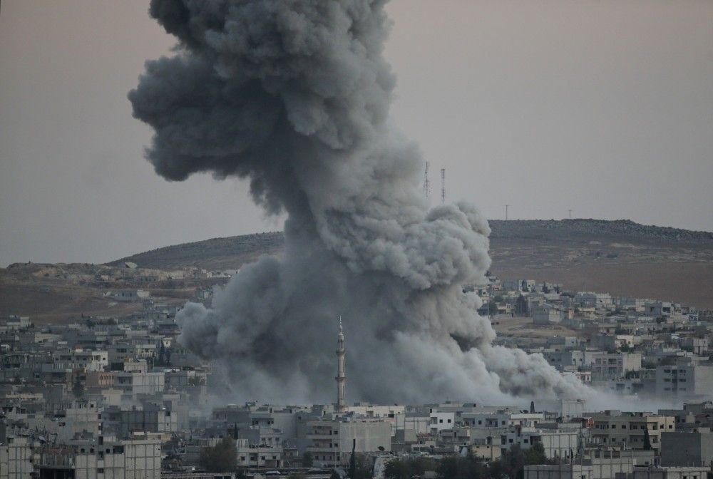 Ataque a gasolinería del EI deja 8 muertos en Siria Ataque a gasolinería del EI deja 8 muertos en Siria