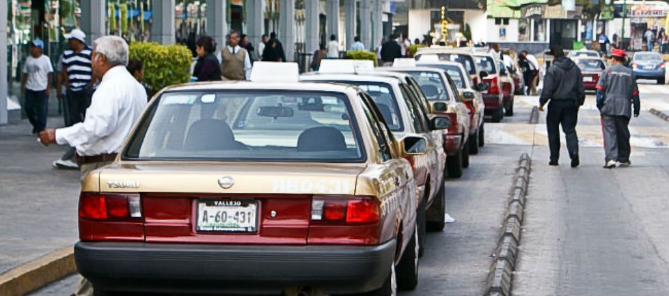 Agreden a choferes de UBER en Antara Agreden a choferes de UBER en Antara