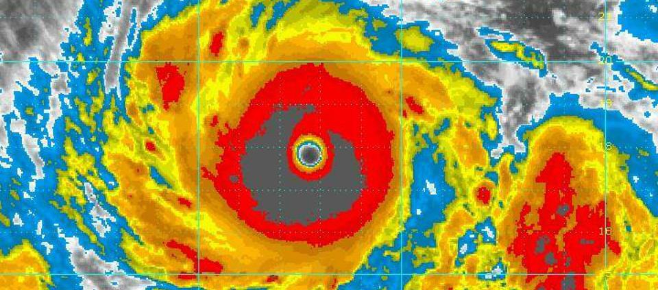 Reportan en el Pacífico el tifón más fuerte del año