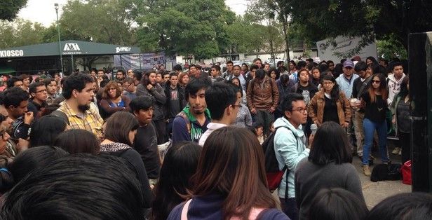 UAM se une al paro por normalistas de Ayotzinapa UAM se une al paro por normalistas de Ayotzinapa