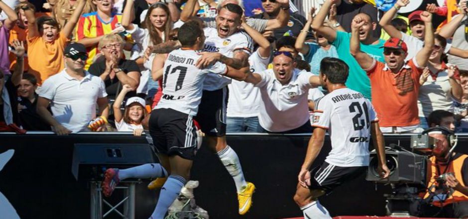 Atlético pierde en su visita a Valencia