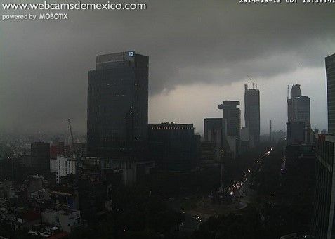 Tormenta azota a la Ciudad de México Tormenta azota a la Ciudad de México
