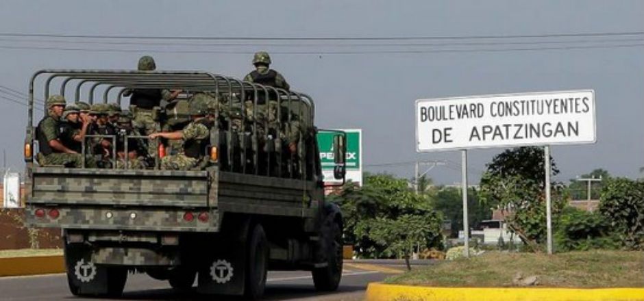 Se enfrenta Fuerza Rural de Apatzingán con grupo armado Se enfrenta Fuerza Rural de Apatzingán con grupo armado
