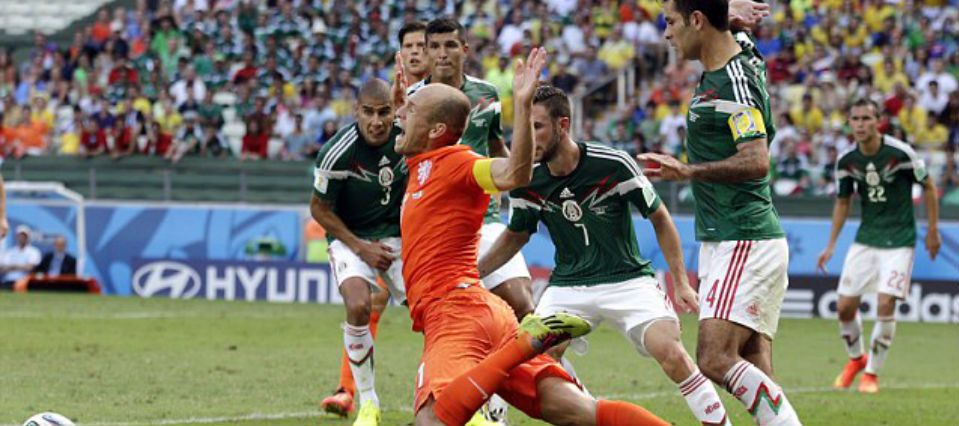 Sí era penal: Arjen Robben Sí era penal: Arjen Robben