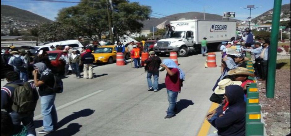 Bloqueada la Autopista del Sol Bloqueada la Autopista del Sol