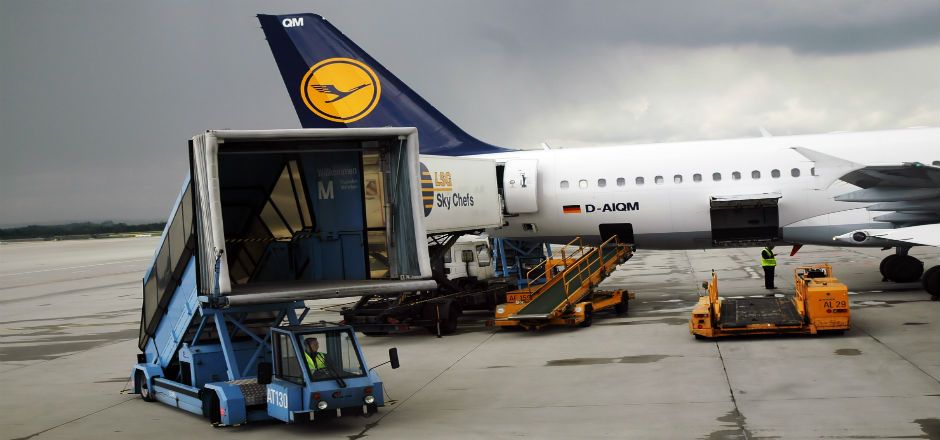 Eliminan restricciones a aerolíneas de carga