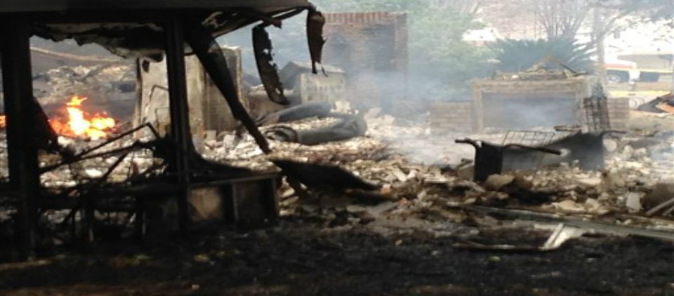 Hombre incendia su casa y mata a policía en Florida