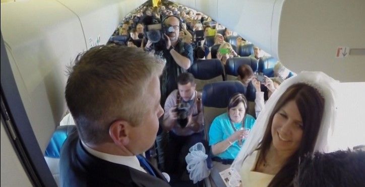 Se casan durante vuelo de Southwest Se casan durante vuelo de Southwest