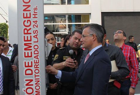 Instalan cabinas con sistema de video vigilancia en Tlalnepantla