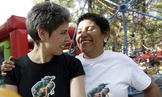 Expedirá gobierno del DF actas de concubinato para parejas del mismo sexo Expedirá gobierno del DF actas de concubinato para parejas del mismo sexo