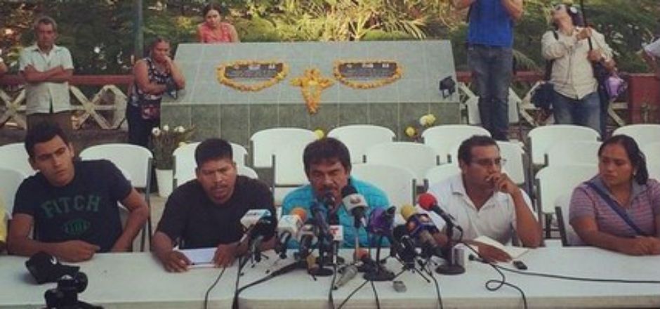 Rechazamos que nuestros hijos estén muertos: padres de normalistas