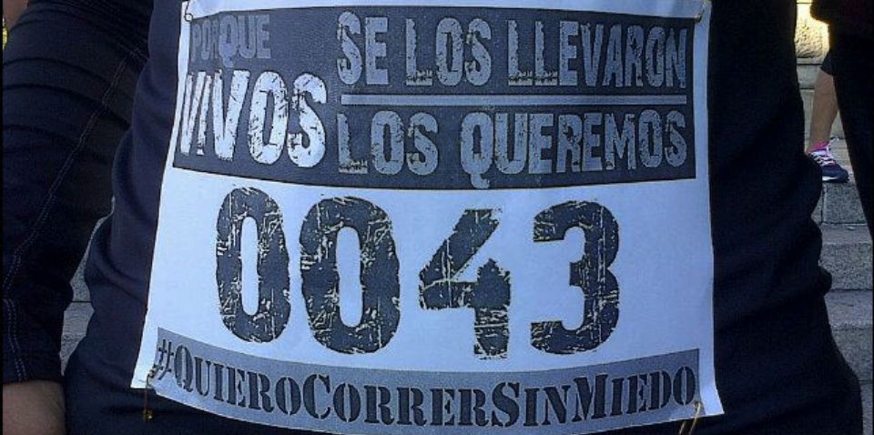 Corren en apoyo a los normalistas desaparecidos Corren en apoyo a los normalistas desaparecidos