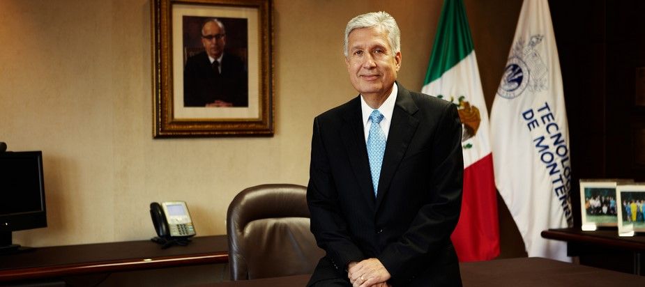 Rector del Tec retira apoyo a Plascencia