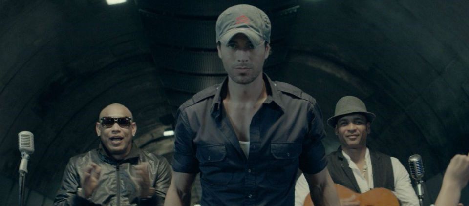“Bailando” de Enrique Iglesias rompe récord en Billboard “Bailando” de Enrique Iglesias rompe récord en Billboard