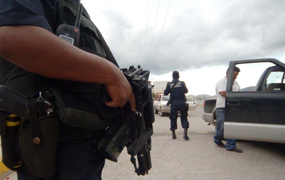 Encuentran siete cuerpos en un auto en Chihuahua