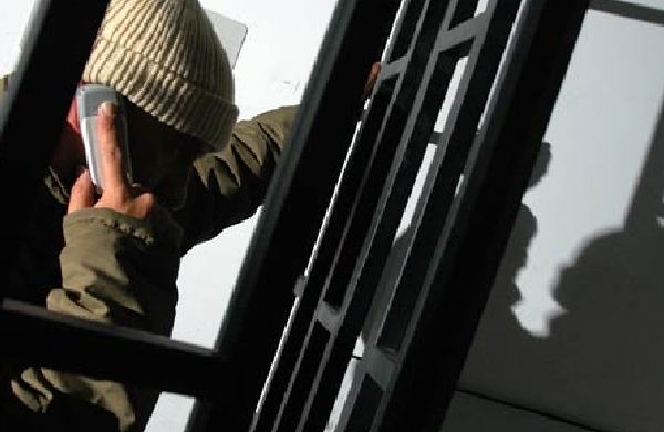 Procesan a extitular del Reclusorio Norte por permitir extorsiones telefónicas