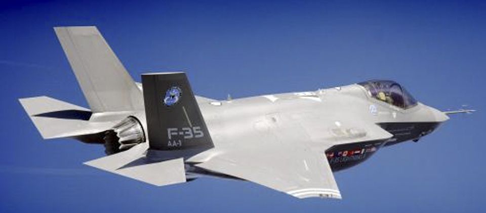 Listos jets de combate para pruebas en el mar Listos jets de combate para pruebas en el mar