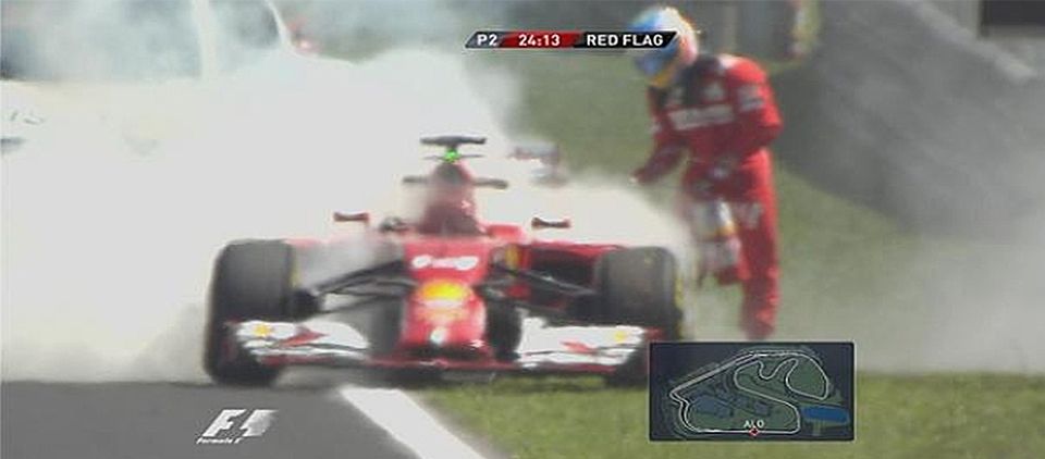 Se incendia motor de Fernando Alonso