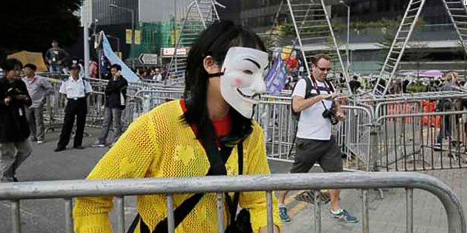 Manifestantes empiezan a retirarse en Hong Kong