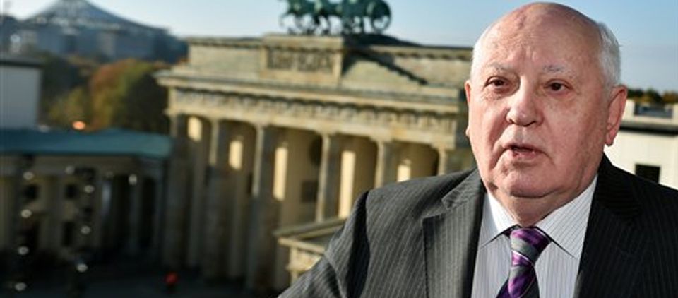 Teme Gorbachov inicio de nueva Guerra Fría