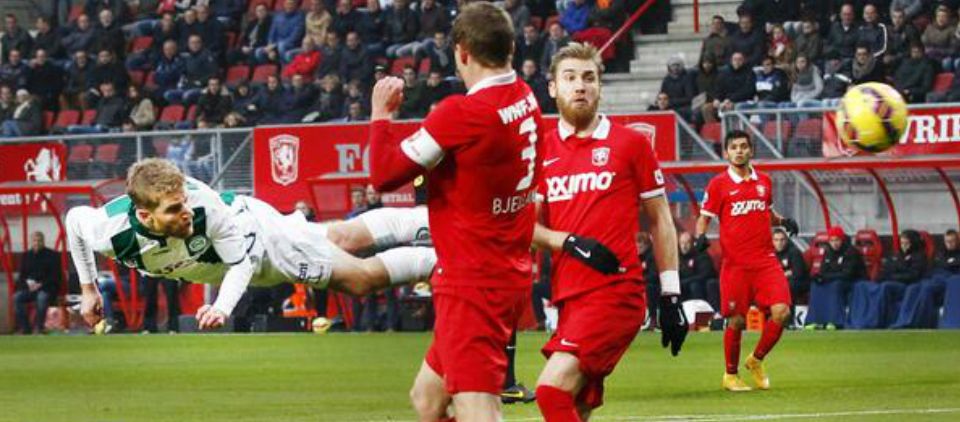 Tecatito y Twente caen ante el Groningen Tecatito y Twente caen ante el Groningen