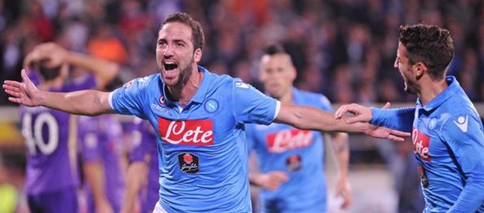 Gana Napoli y sube al tercer lugar Gana Napoli y sube al tercer lugar