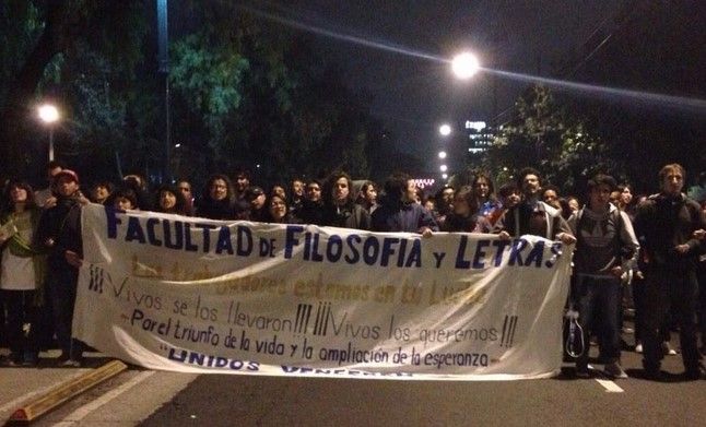 Bloquean Insurgentes Sur por detención de activista