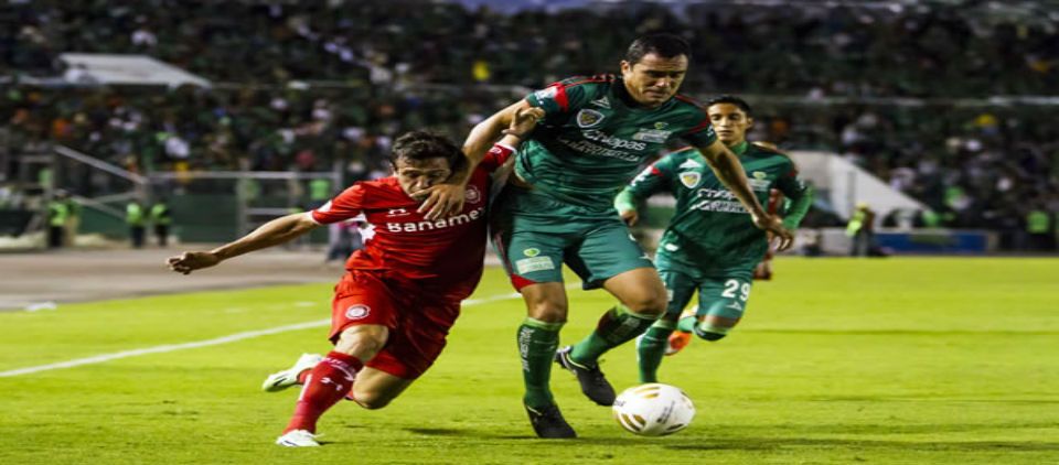 Jaguares rescata un empate con Toluca
