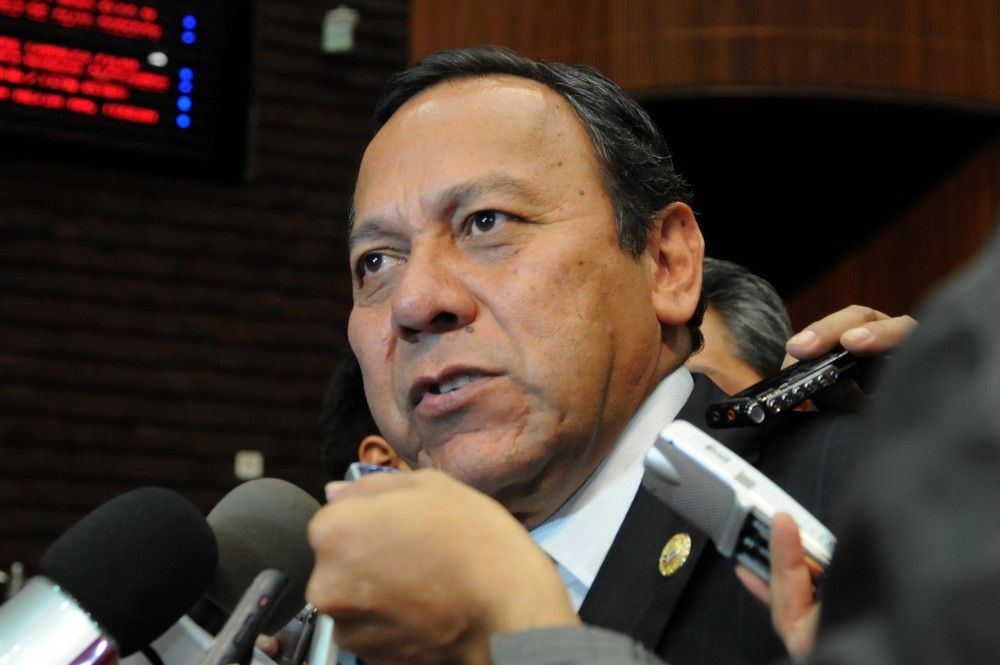 Que se investigue relación entre Barbosa y Abarca: Zambrano