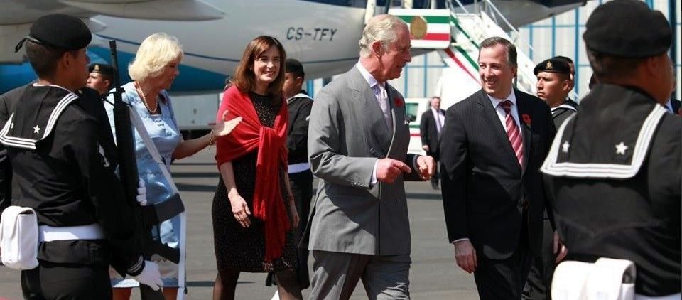 Llegan a México el príncipe Carlos y la duquesa Camila