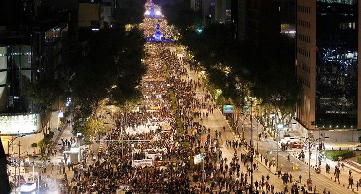 Mexicanos marchan en Acción Global Por Ayotzinapa Mexicanos marchan en Acción Global Por Ayotzinapa
