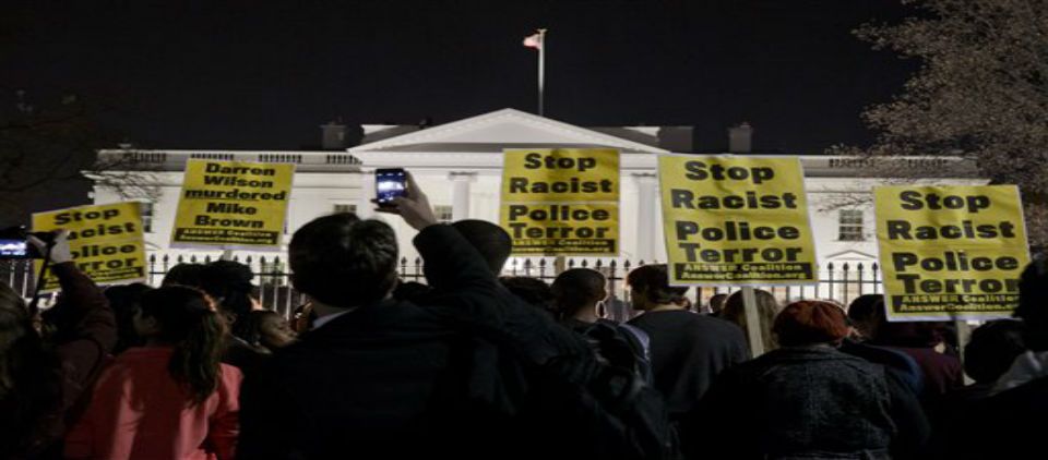 Miles marchan en EE.UU. tras la decisión del jurado en caso de Ferguson Miles marchan en EE.UU. tras la decisión del jurado en caso de Ferguson