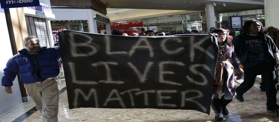 Cierran comercios en San Luis por protestas