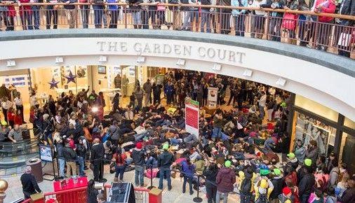 Suspenden ventas en centro comercial de Ferguson por protestas
