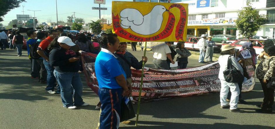 Recuerdan con marcha ingreso de la PF a Oaxaca en 2006 Recuerdan con marcha ingreso de la PF a Oaxaca en 2006