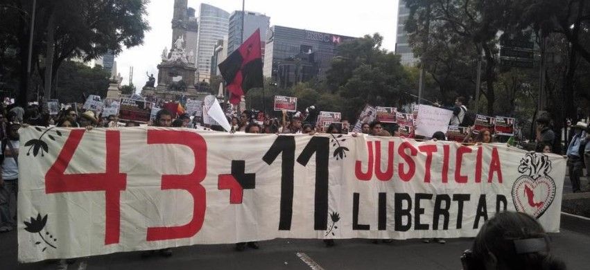 Marchan por los 11 detenidos del 20 de noviembre Marchan por los 11 detenidos del 20 de noviembre